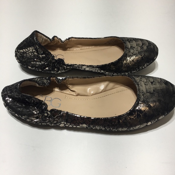 BCBG Paris Metallic Snakeskin Print Ballet Flats 6 - Picture 2 of 6